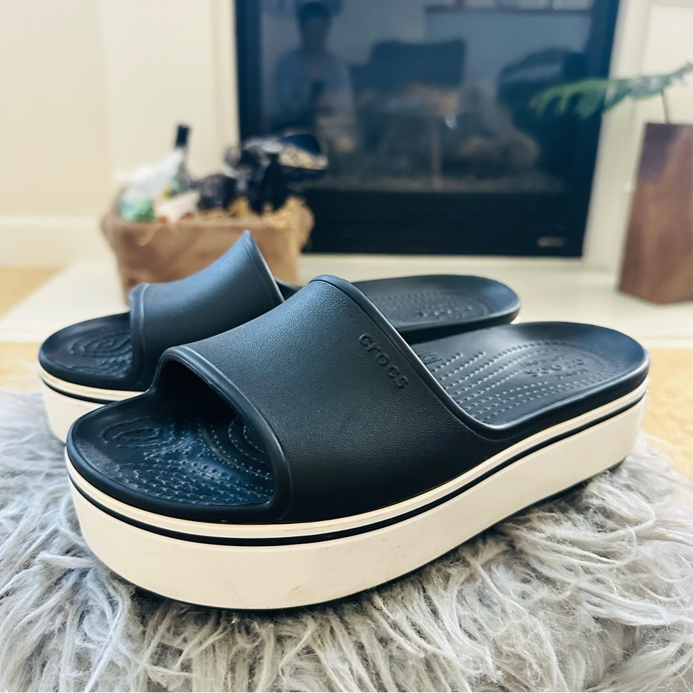 CROCS Women's Black and White Platform Sandals